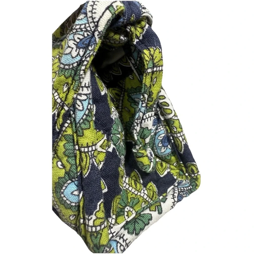 Vera Bradley Makeup Bag Cambridge Blue‎ Green Medallion Travel Case EUC